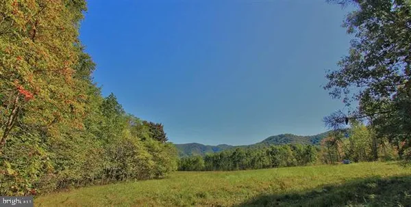 $425,000 | 1 Walk Around Lane, Roseland, VA 22967