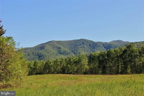 $425,000 | 1 Walk Around Lane, Roseland, VA 22967