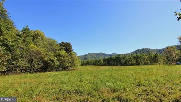 $425,000 | 1 Walk Around Lane, Roseland, VA 22967