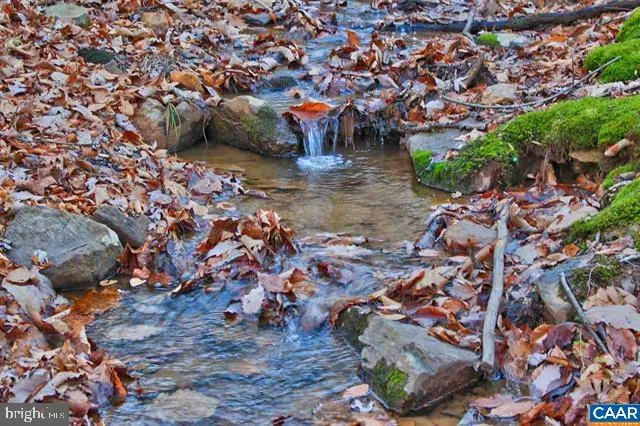 $425,000 | 1 Walk Around Lane, Roseland, VA 22967