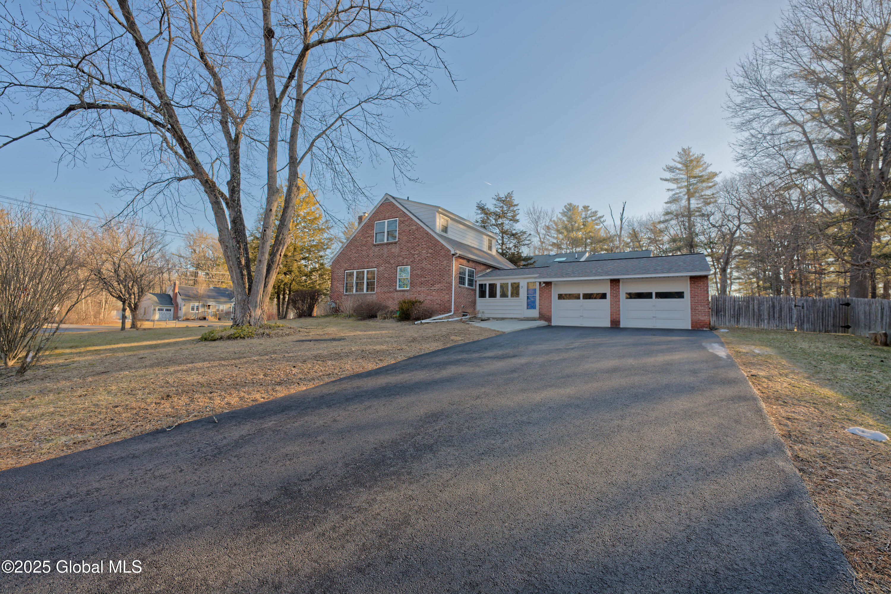 3 Flint Drive Bethlehem, NY 12054 - Photo 5 of 52 0 Front 2
