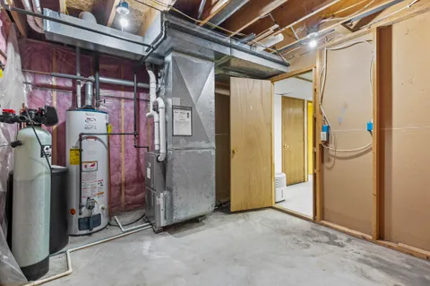 $379,900 | 3110 Clove Drive, Madison, WI 53704