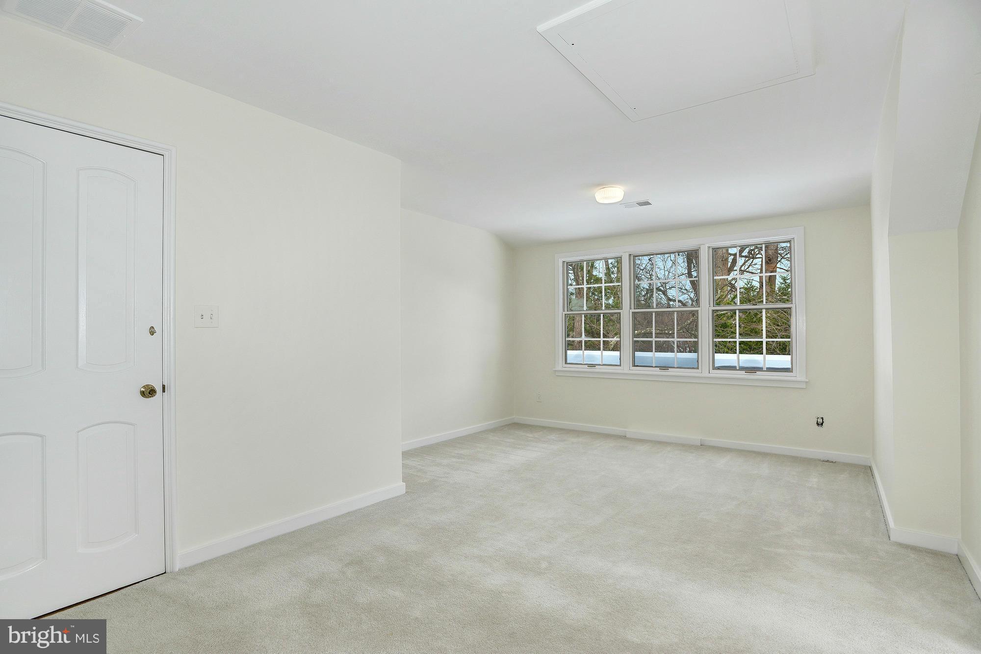 5039 Overlook Road Northwest Washington, DC 20016 - Photo 20 of 30 Bedroom five