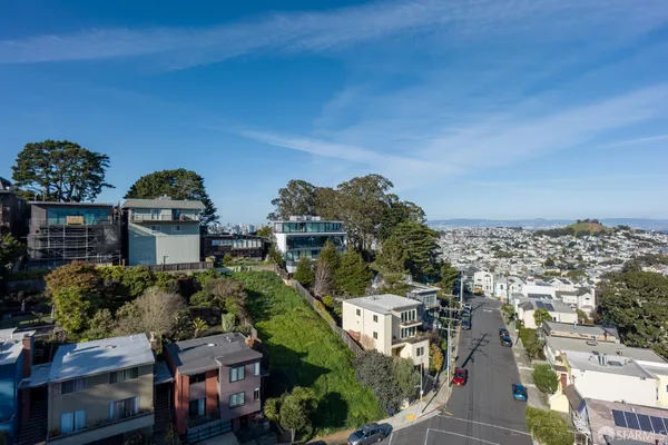 $1,600,000 | 4-2 Addison Street, San Francisco, CA 94131