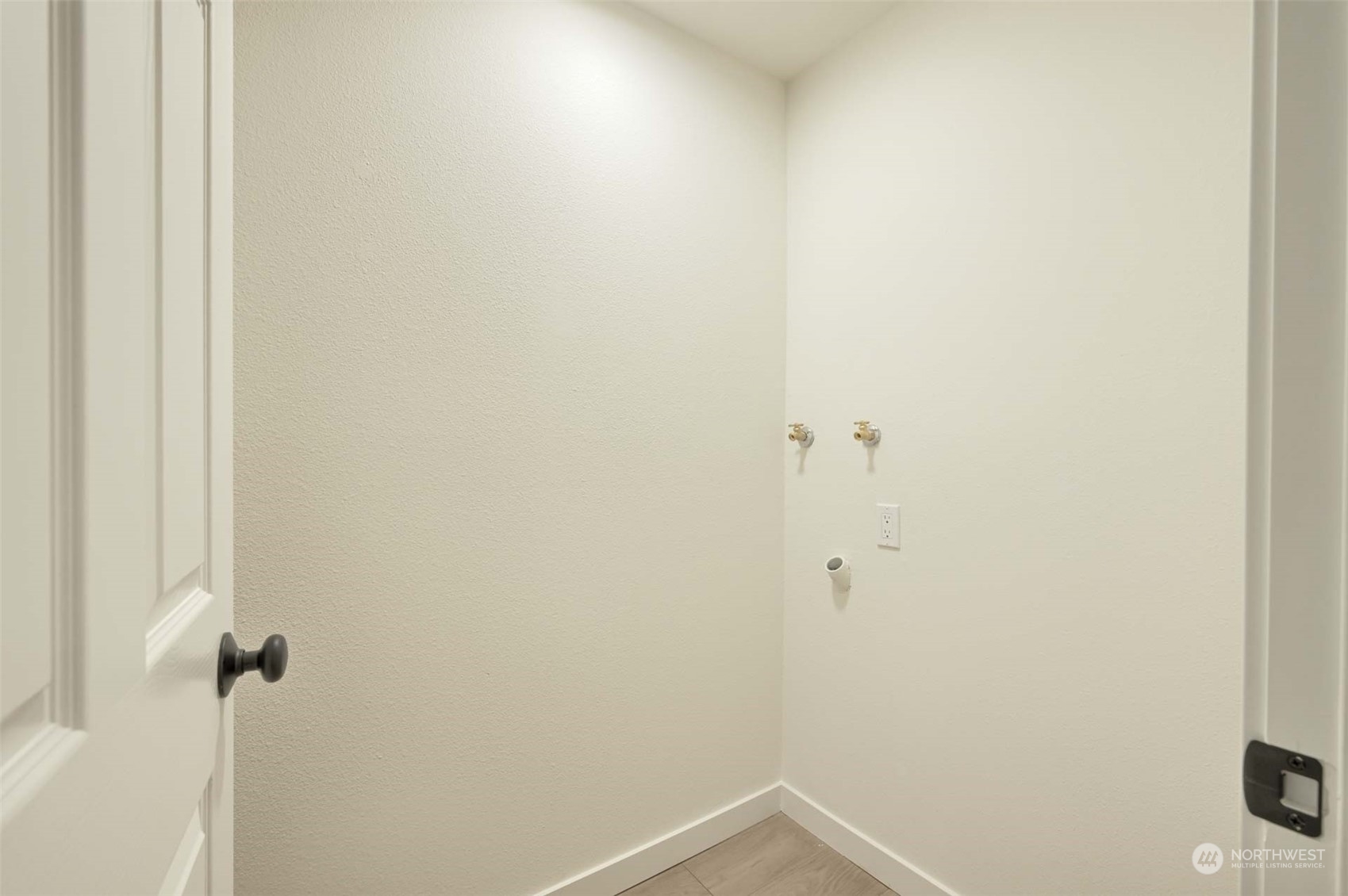 17536 149th Avenue Southeast, Unit O 9 Renton, WA 98058 - Photo 20 of 20 a view of a bathroom