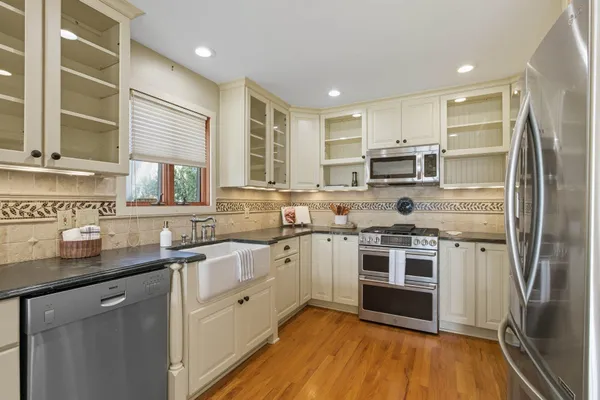 $1,050,000 | 3752 Tom John Lane, Tallahassee, FL 32309