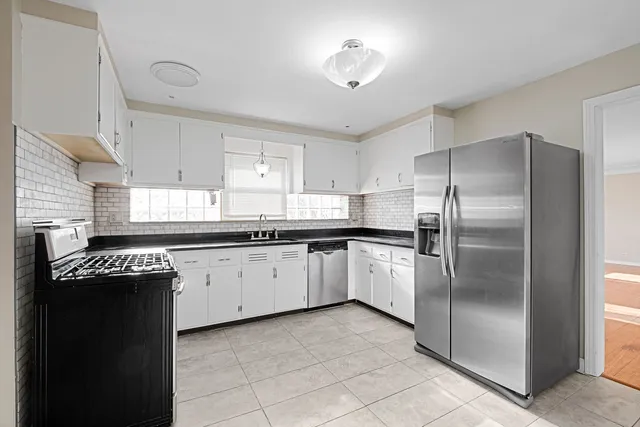 $475,000 | 7303 North Kildare Avenue, Lincolnwood, IL 60712