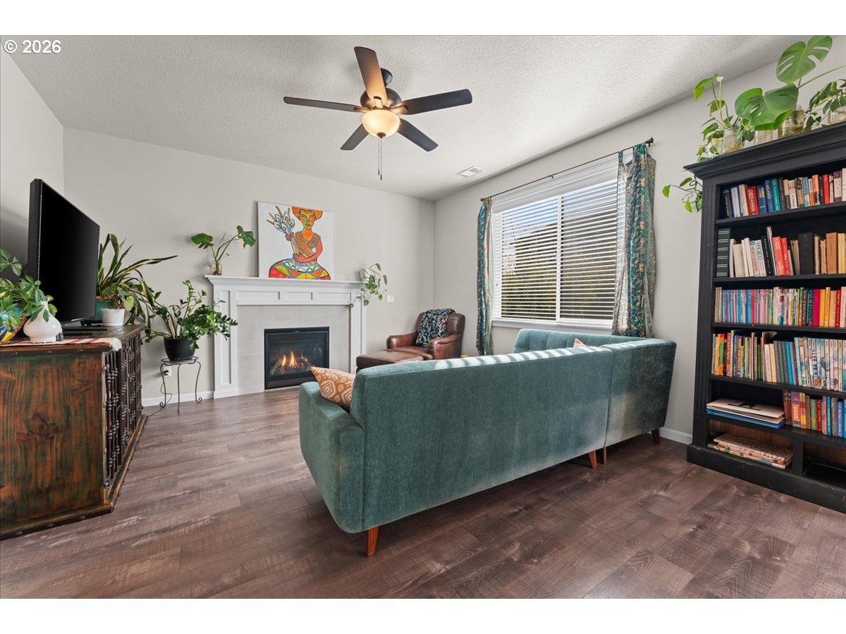 59551 Emerald Loop St. Helens, OR 97051 - Photo 4 of 39