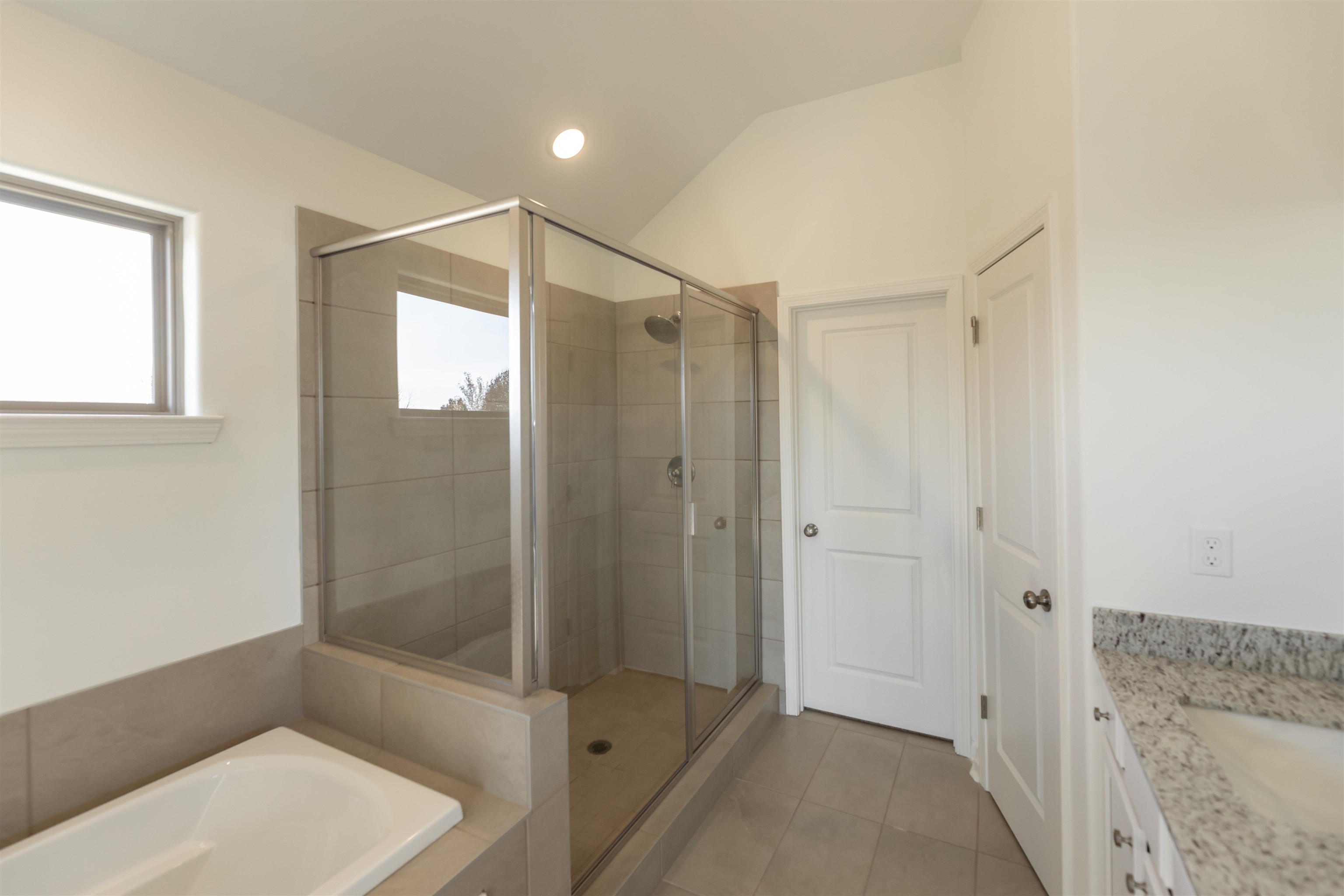 8657 Colleton Way Cordova, TN 38018 - Photo 9 of 20 Gallery Image 9