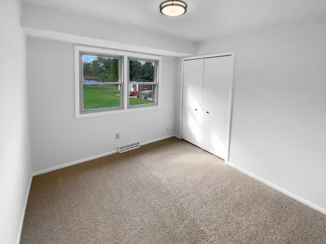 $378,000 | 17176 Mushtown Road, Prior Lake, MN 55372