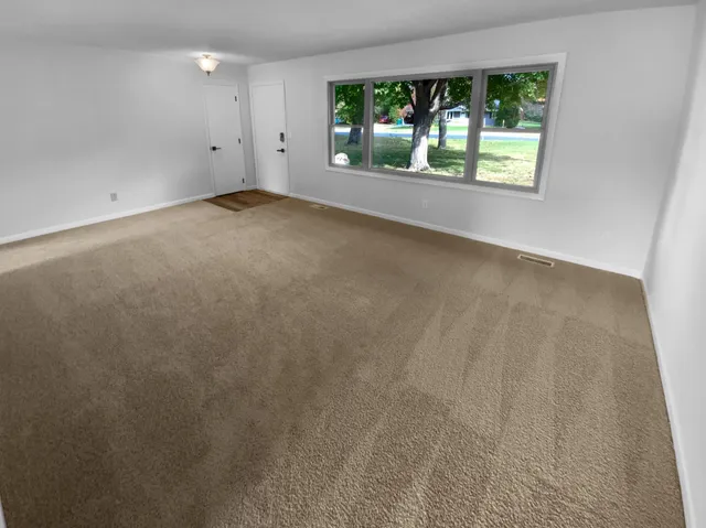 $378,000 | 17176 Mushtown Road, Prior Lake, MN 55372