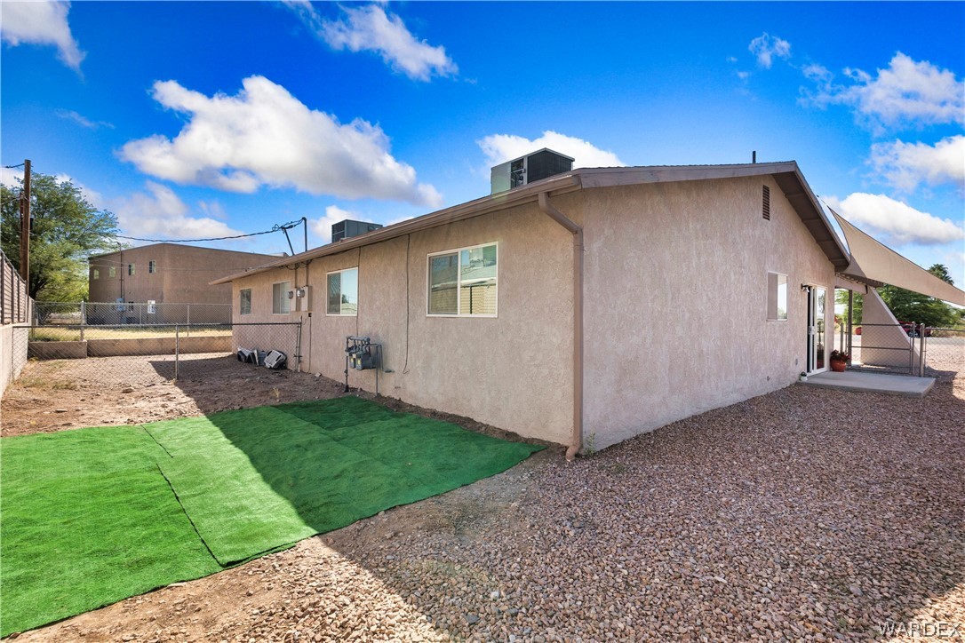 2197 Riviera Boulevard Bullhead City, AZ 86442 - Photo 27 of 34 Back of Structure