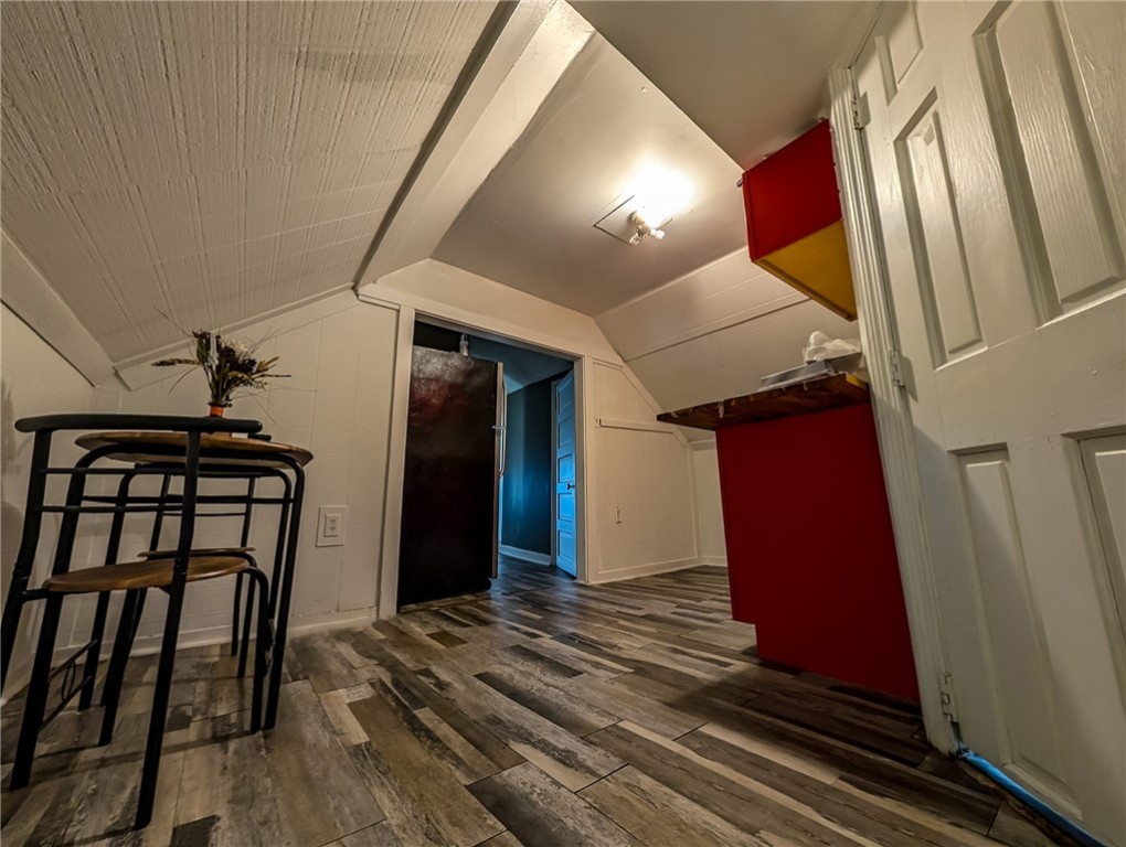 159 Warren Avenue Pawtucket, RI 02860 - Photo 33 of 40