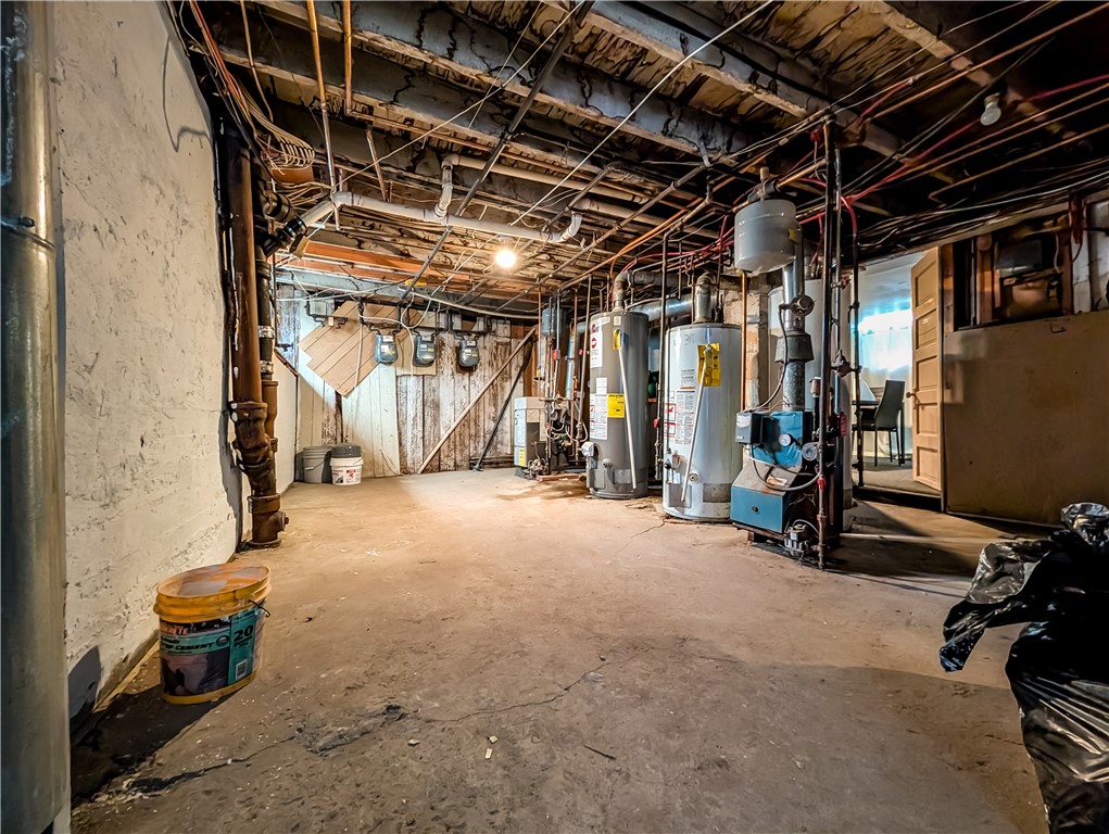 159 Warren Avenue Pawtucket, RI 02860 - Photo 38 of 40