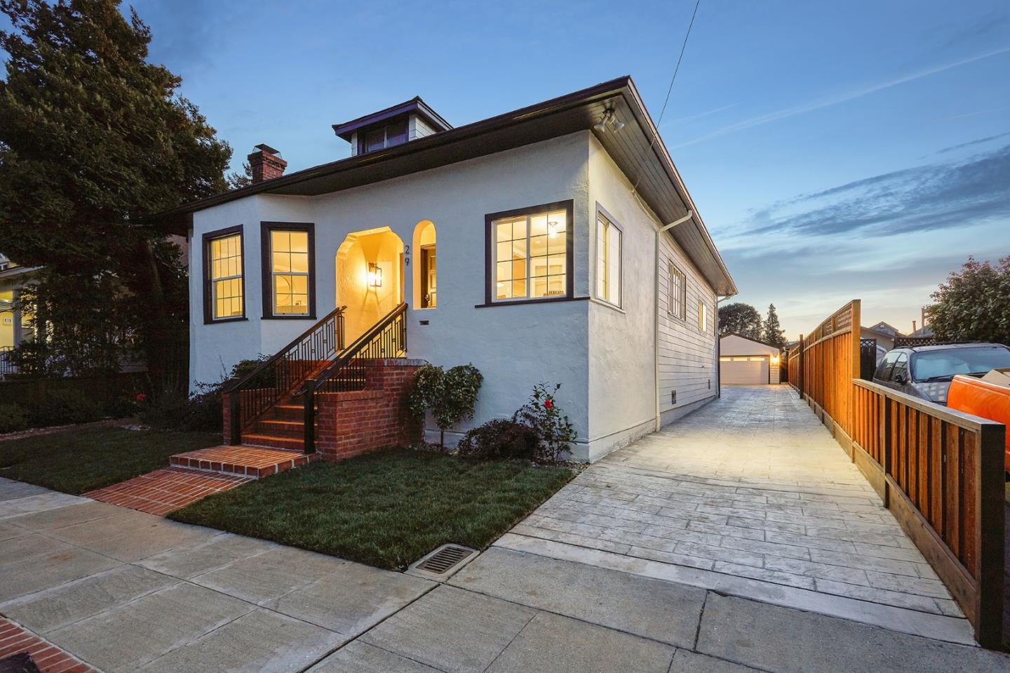 29 Bloomfield Road Burlingame, CA 94010 - Photo 2 of 54 a front view of a house with garden