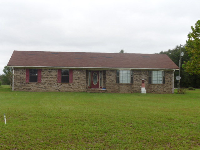 231 Barbara Lee Road Dothan, AL 36301 - Photo 1 of 1 Main View