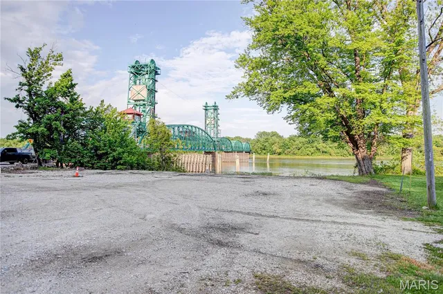 $45,000 | 311 South Park Street, Hardin, IL 62047