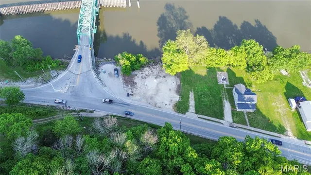 $45,000 | 311 South Park Street, Hardin, IL 62047