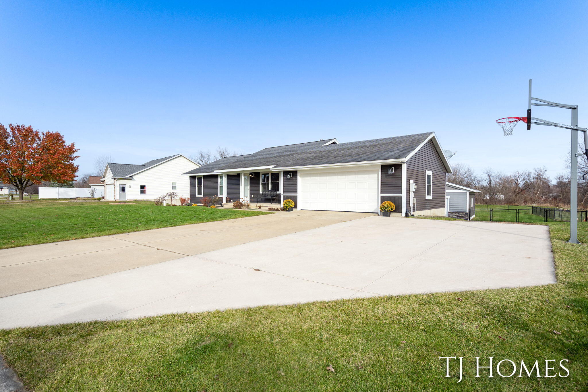 4351 Hickory View Court Wayland, MI 49348 - Photo 33 of 35 3-web-or-mls-4351 Hickory View-6