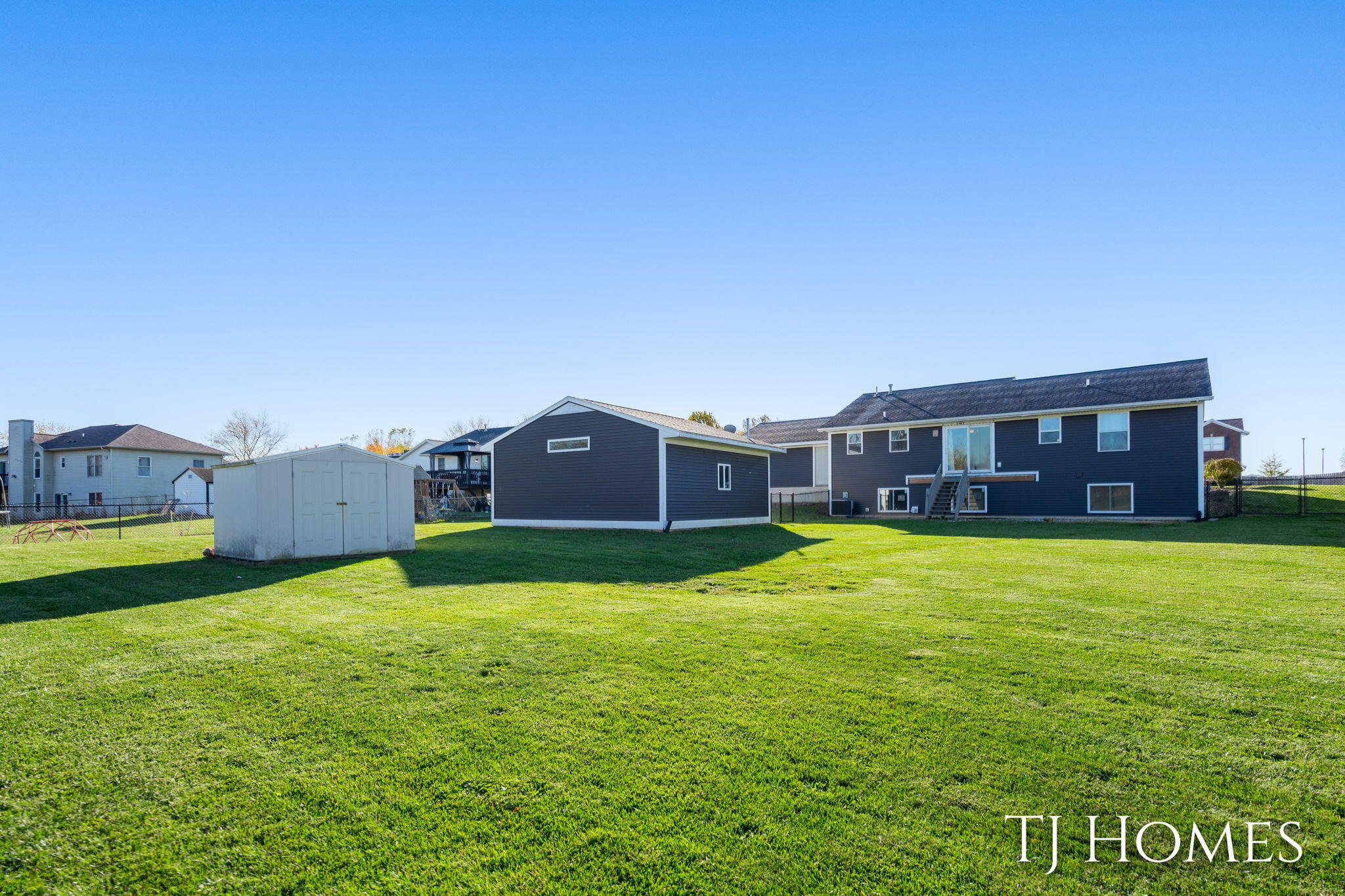 4351 Hickory View Court Wayland, MI 49348 - Photo 5 of 35 7-web-or-mls-4351 Hickory View Ct-7