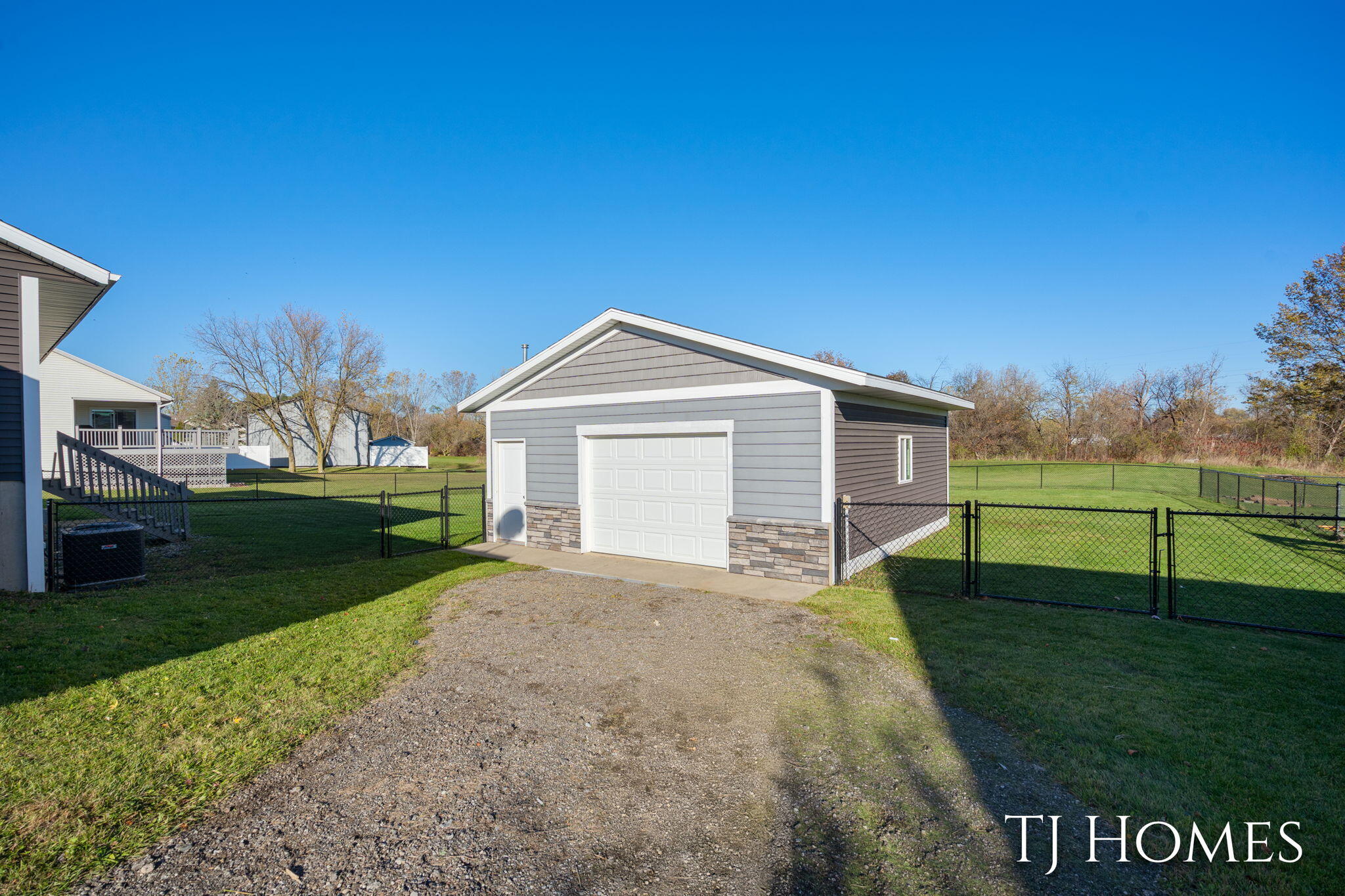 4351 Hickory View Court Wayland, MI 49348 - Photo 6 of 35 4-web-or-mls-4351 Hickory View Ct-4