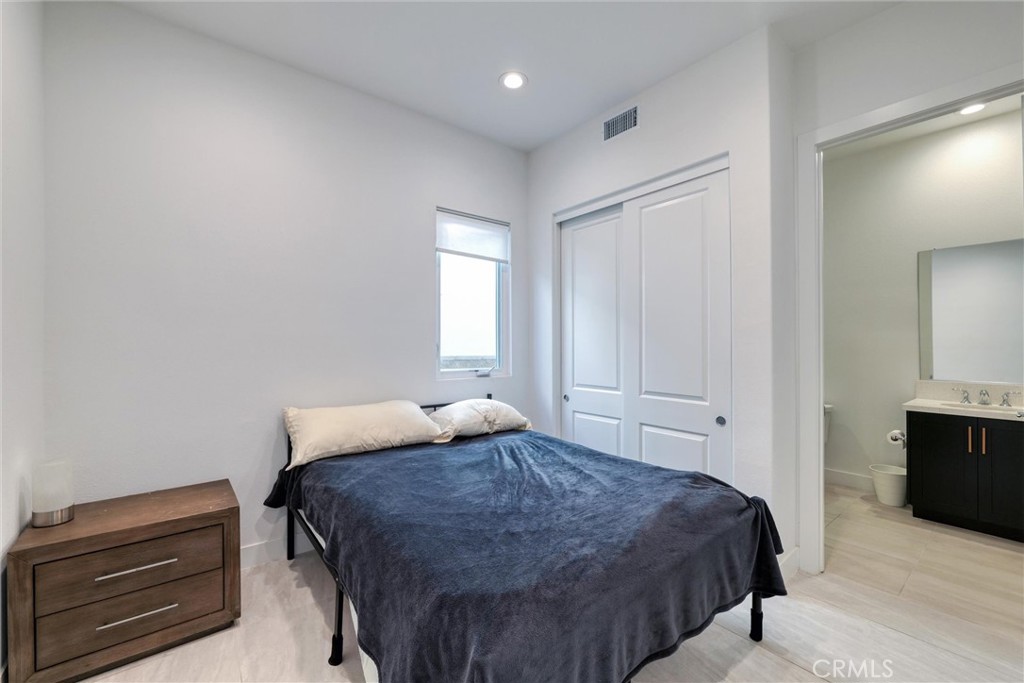 20644 Deer Grass Court Porter Ranch, CA 91326 - Photo 22 of 33