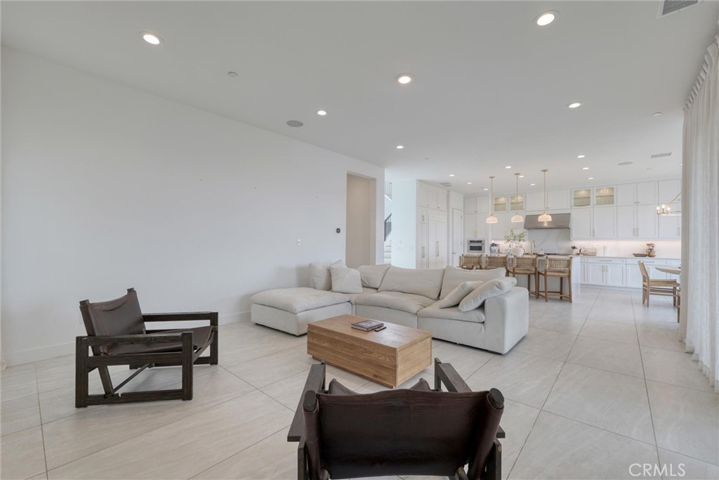 20644 Deer Grass Court Porter Ranch, CA 91326 - Photo 8 of 33