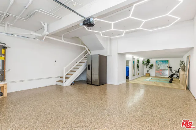 a view of an indoor garage