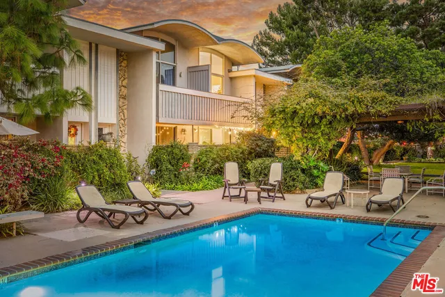a view of street with sitting area