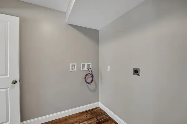 $2,200 | 259 Stage Road, Unit 4, Nottingham, NH 03290