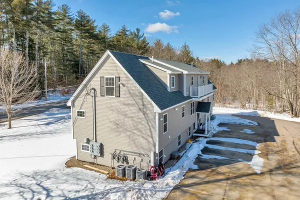 $2,200 | 259 Stage Road, Unit 4, Nottingham, NH 03290