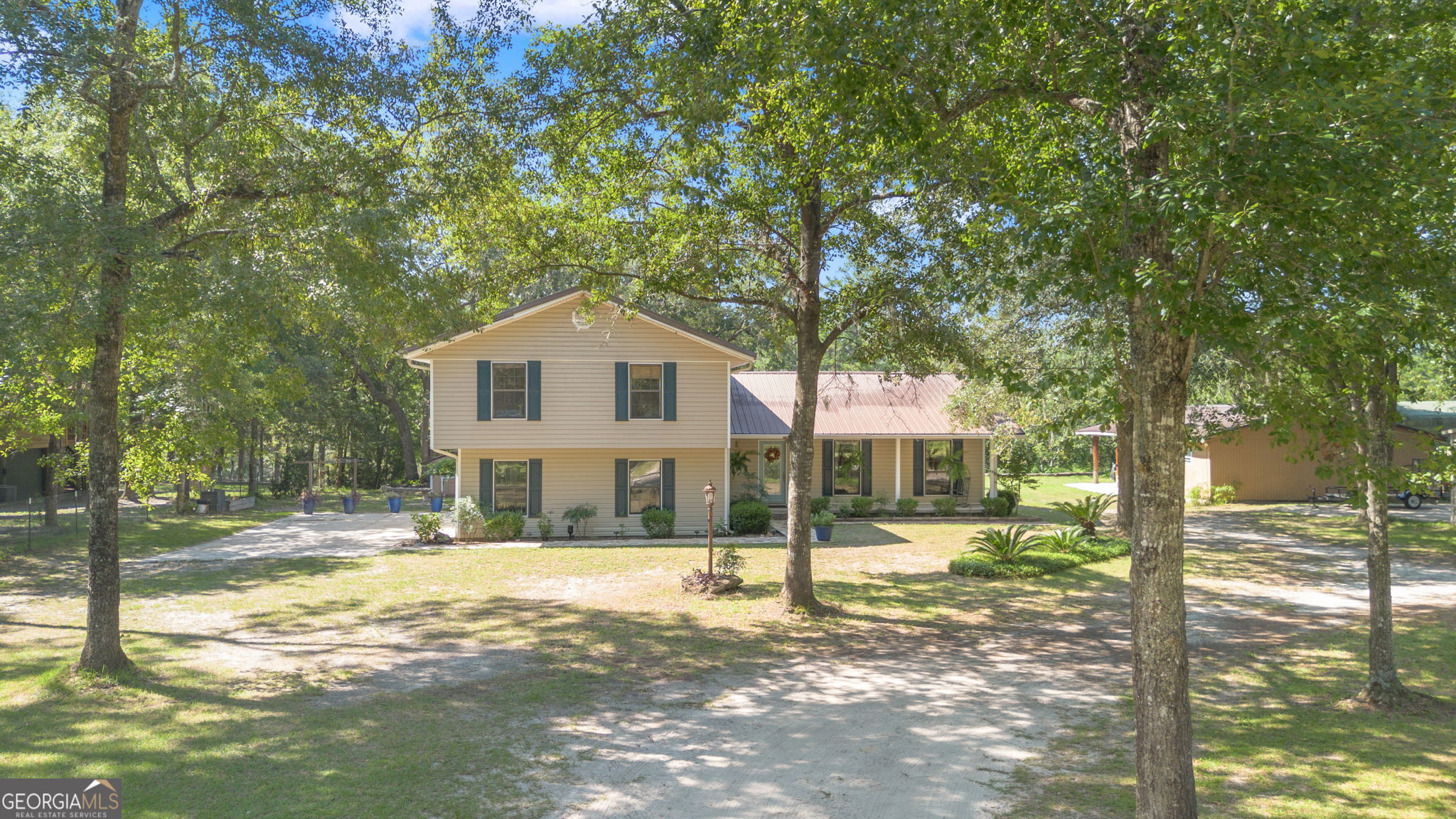 323 St Marys River Bluff Road St. George, GA 31562 - Photo 6 of 43