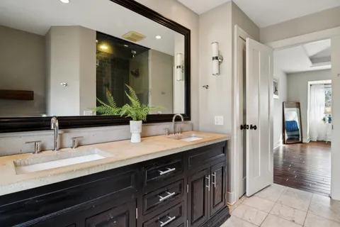 $925,000 | 635 Signal Hill Road, North Barrington, IL 60010