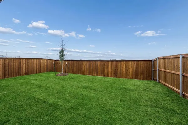 $282,990 | 858 River Lane, Lavon, TX 75166