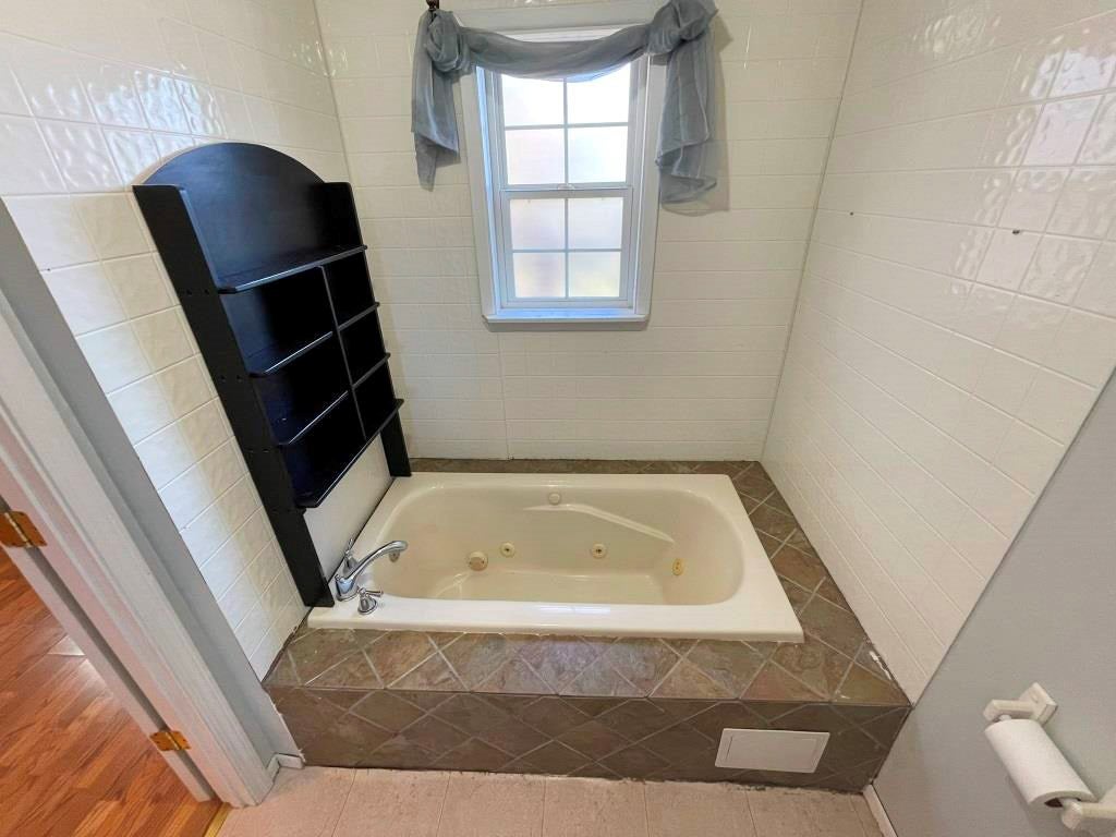327 Fox Fire Road Max Meadows, VA 24360 - Photo 12 of 37 Gallery Image 12