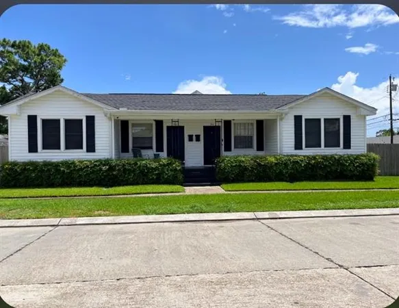 $1,800 | 910 Toulouse Street, Metairie, LA 70005