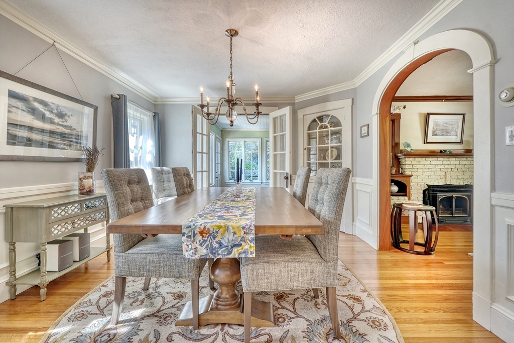 67 Lovell Road Melrose, MA 02176 - Photo 5 of 42 Gallery Image 5