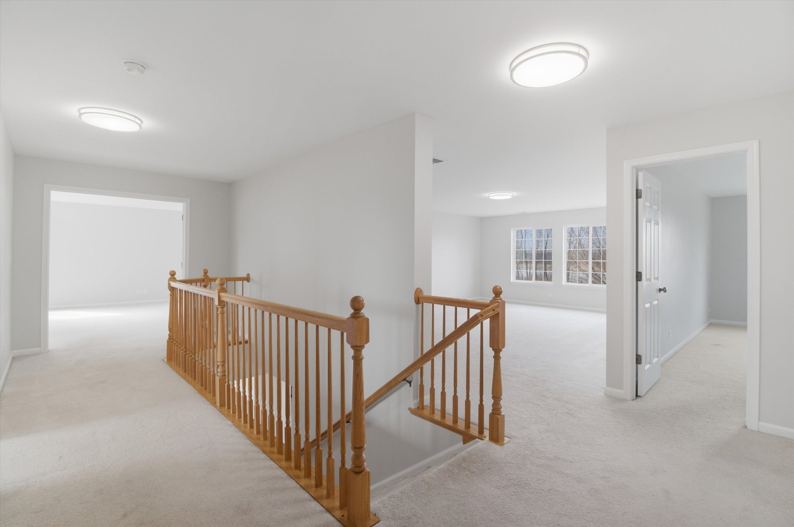 2511 Hennig Road Hampshire, IL 60140 - Photo 21 of 44 a view of a hallway with closet area
