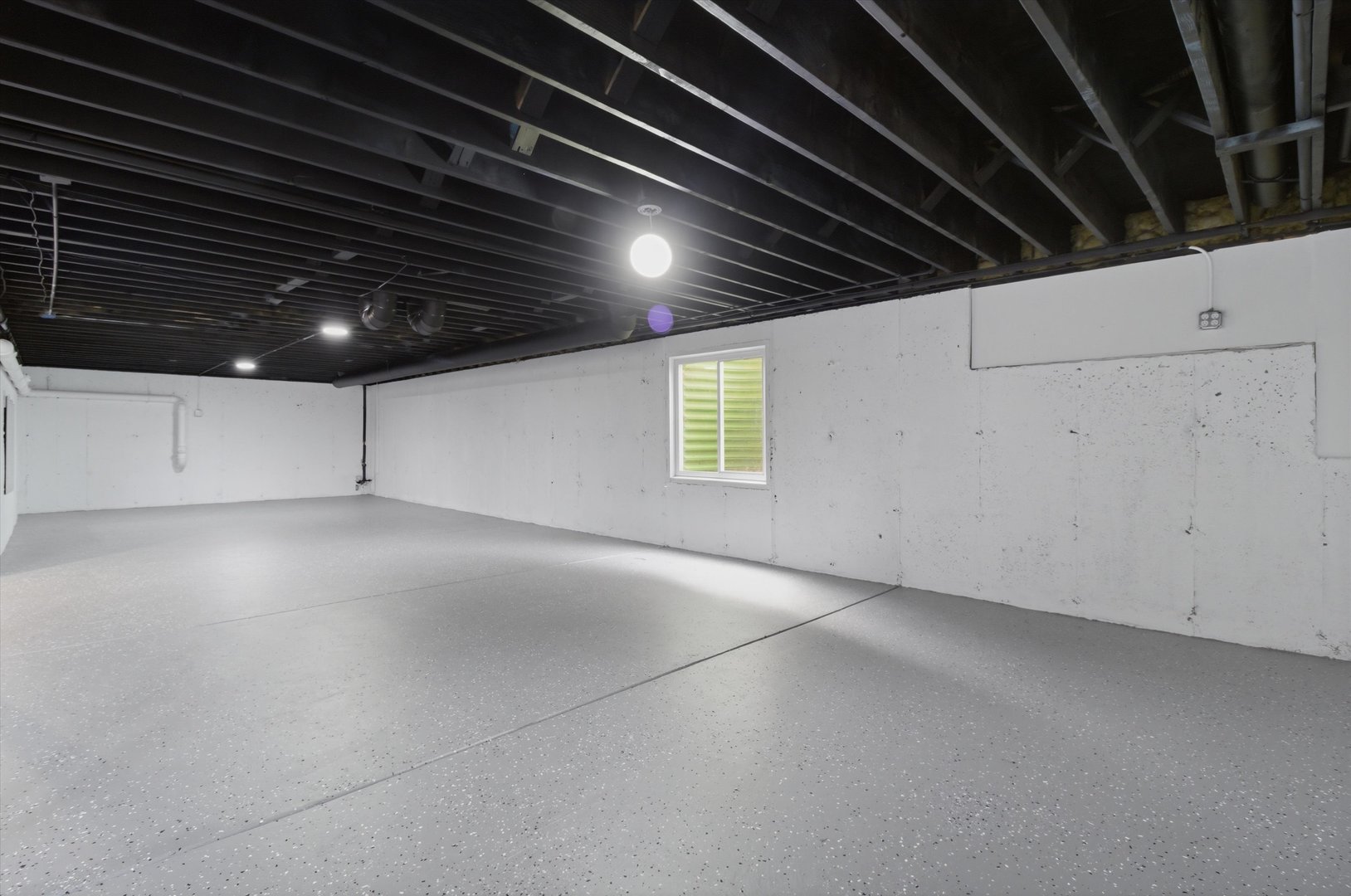 2511 Hennig Road Hampshire, IL 60140 - Photo 35 of 44 a view of an empty room