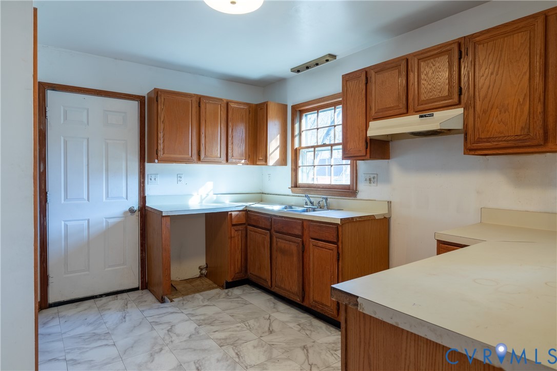 3107 Shiloh Church Road Midlothian, VA 23112 - Photo 4 of 18