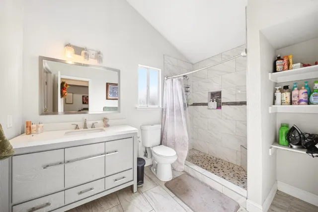 $379,000 | 914 Garland Avenue, Fresno, CA 93727