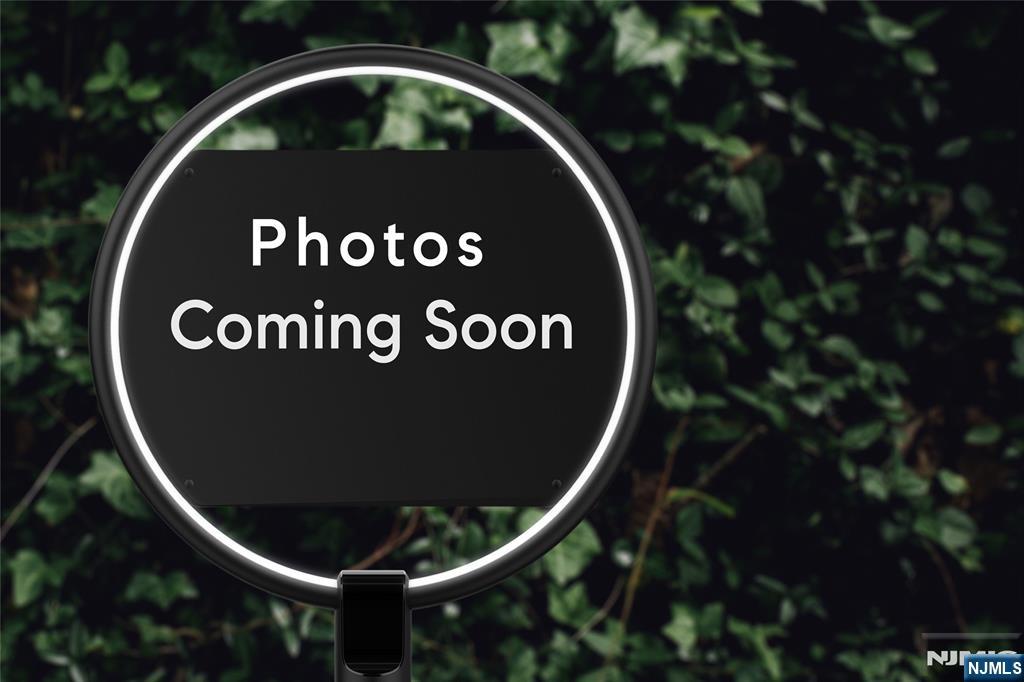 48 Sherman Place Ridgewood, NJ 07450 - Photo 2 of 2