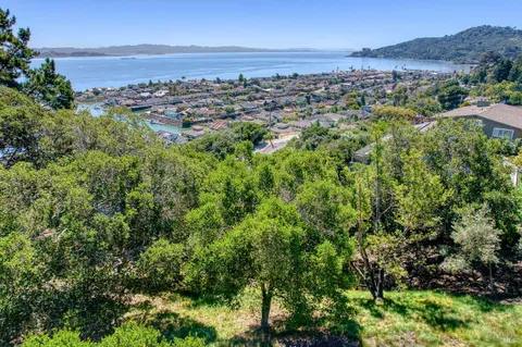 $5,388,000 | 4755 Paradise Drive, Tiburon, CA 94920