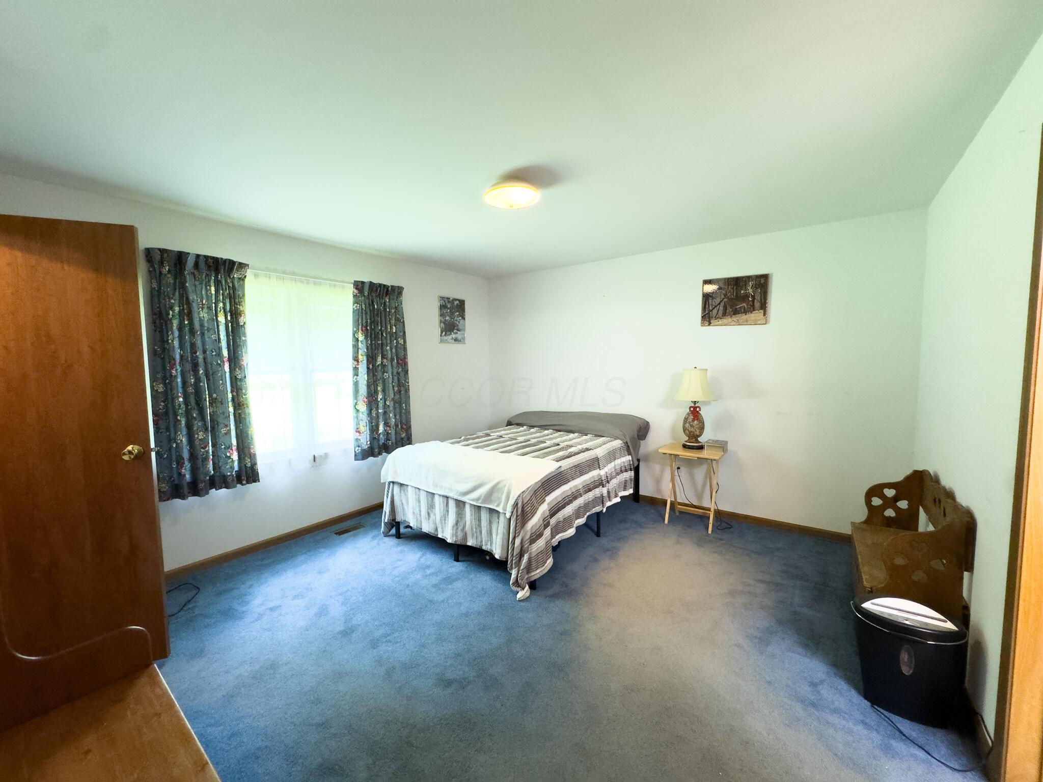1574 Lick Run Road Chillicothe, OH 45601 - Photo 26 of 40 Primary bedroom