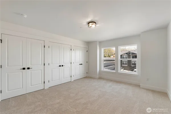 $459,990 | 117 Orchard Avenue South, Unit A, Eatonville, WA 98328