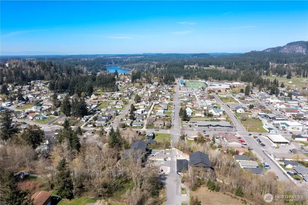 $459,990 | 117 Orchard Avenue South, Unit A, Eatonville, WA 98328