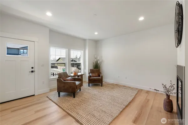 $459,990 | 117 Orchard Avenue South, Unit A, Eatonville, WA 98328