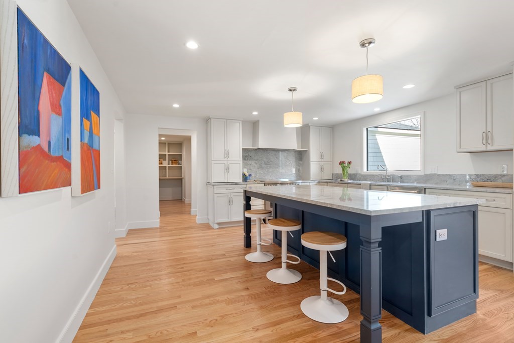 28 Tyler Road Belmont, MA 02478 - Photo 7 of 25