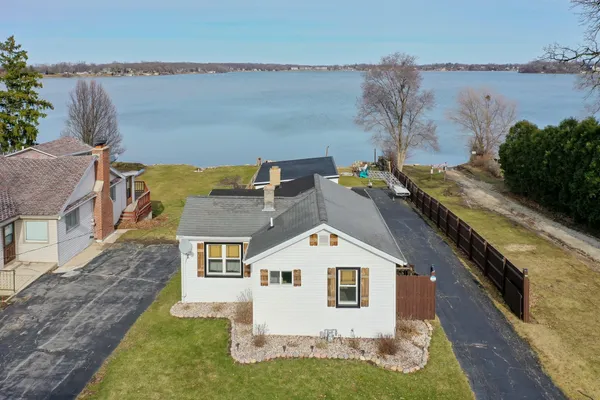 $699,000 | 2225 Lakeshore Drive, Dover, WI 53139