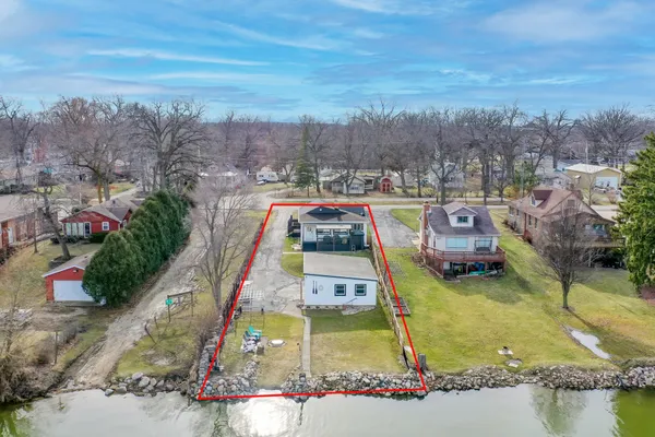 $699,000 | 2225 Lakeshore Drive, Dover, WI 53139